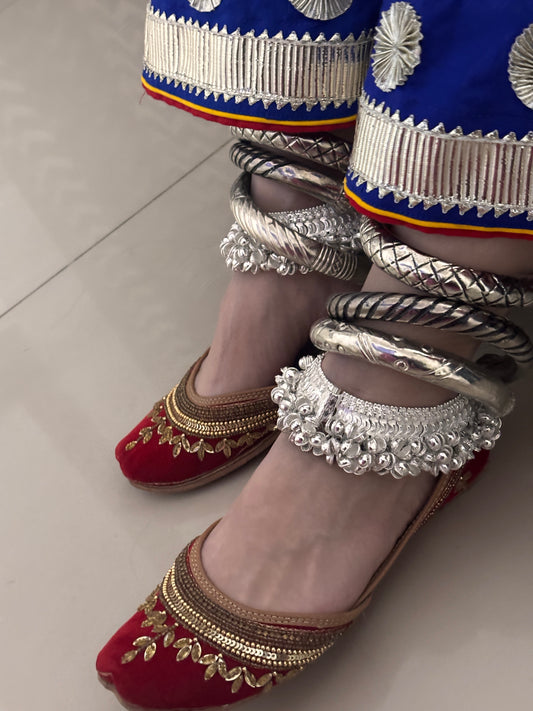 Authentic Haryanvi Silver-Tone Kadi Pair (Cross Design) – Adjustable Ethnic Anklet